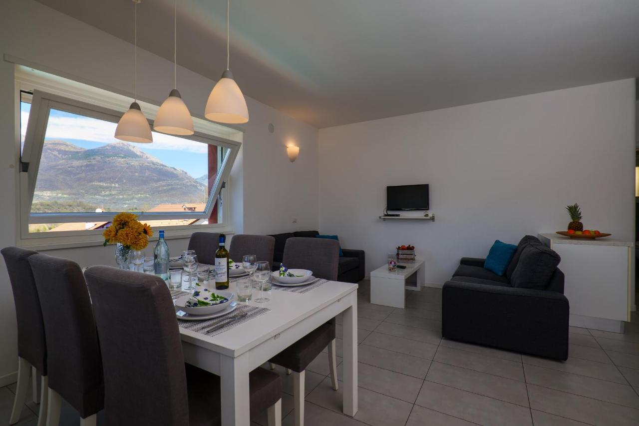 Residence Girasole Casa Rossa B Colico Ngoại thất bức ảnh